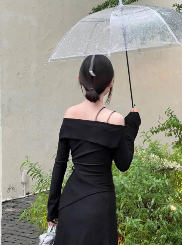 Váy Đen Quyến Rũ2
