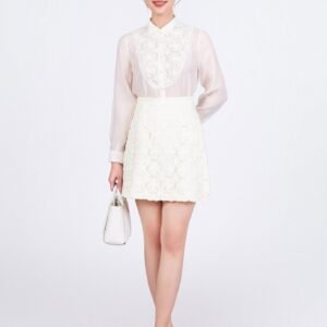 Chân váy ngắn vải tơ hai lớp phối ren hoa dáng A khoá thân sau