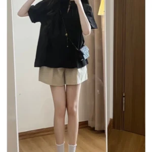 Set Áo Buộc Nơ Cổ Tàu Kèm Quần Short KaKi Ông Rộng