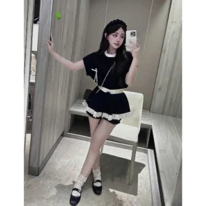 Set đồ nữ áo cánh dơi đính nơ+chân váy bí xòe phối ren có quần