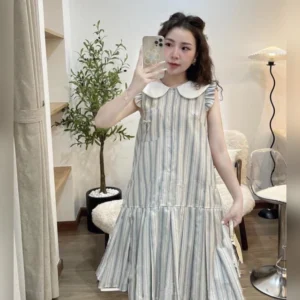 Váy bầu kẻ sọc xanh đuôi cá